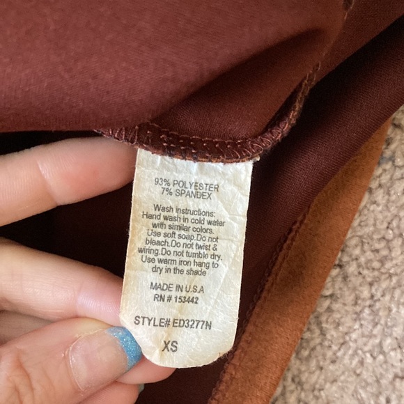 Windsor faux suede skirt - Picture 4 of 5